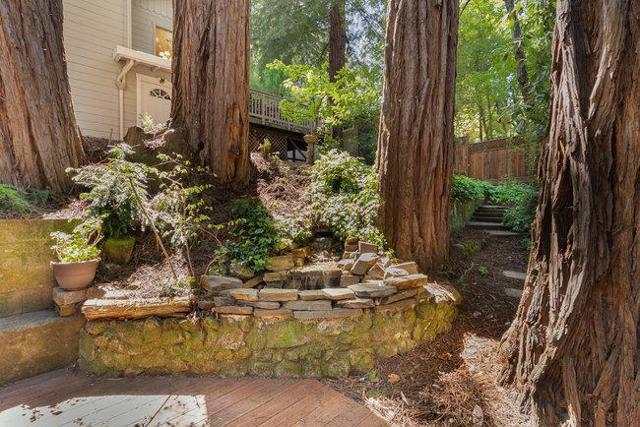 345 Saint Francis Drive, Boulder Creek CA: https://media.crmls.org/mediaz/4fbab8d0-9599-4d1c-8e2d-47f94810a6c7.jpg