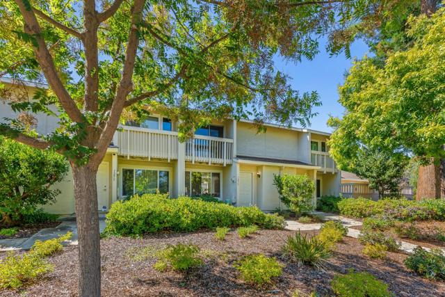 1273 Picasso Drive, Sunnyvale CA: https://media.crmls.org/mediaz/4fbb8b65-2699-4781-a21f-82d21d16daae.jpg