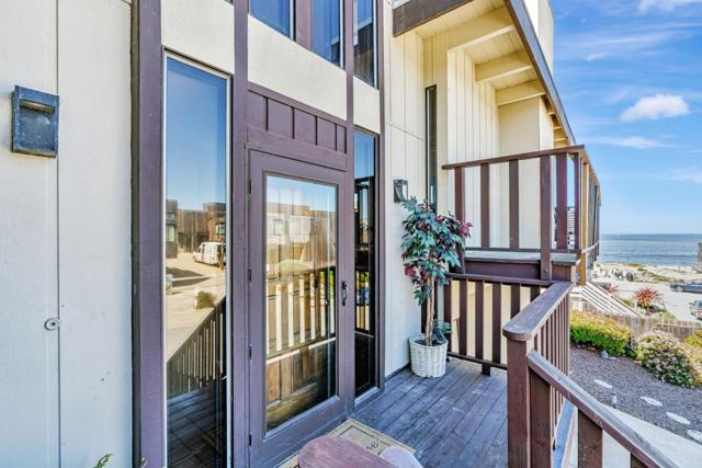 124 Surf Way, Monterey CA: https://media.crmls.org/mediaz/4fbba2a9-bf02-4fc7-ac0a-3280f615116b.jpg