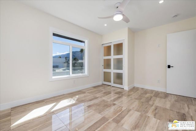 372 E Molino Road, Palm Springs CA: https://media.crmls.org/mediaz/4fbd6bdc-4d66-4fb9-91ad-41b42e55808f.jpg