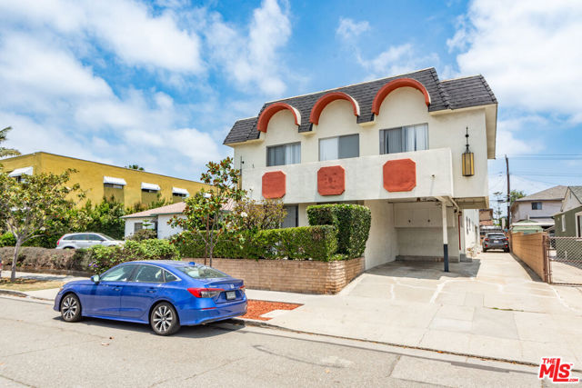 3826 Prospect Avenue, Culver City CA: https://media.crmls.org/mediaz/4fbda6b8-b94a-4125-b73c-66dca23edbb2.jpg