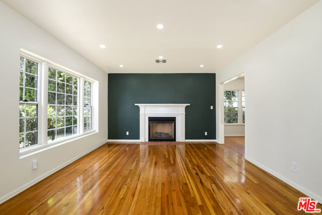 248 N Canyon Boulevard, Monrovia CA: https://media.crmls.org/mediaz/4fbebf36-1029-4c84-b0f6-084f8d537a28.jpg
