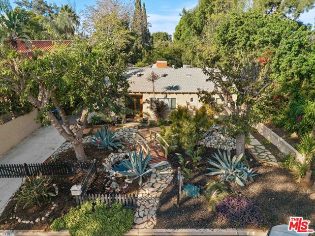 4719 W Wortser Avenue, Sherman Oaks CA: https://media.crmls.org/mediaz/4fbf040c-61f0-4cb0-b639-1d588aeab902.jpg