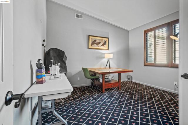 379 Yukon Way, Livermore CA: https://media.crmls.org/mediaz/4fbf24bd-bb11-4796-bb85-ab0034b6ab8f.jpg
