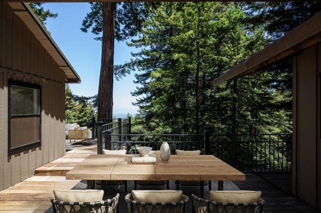 125 Grandview Drive, Woodside CA: https://media.crmls.org/mediaz/4fbf867a-136d-4162-9432-aab155eb7d8e.jpg