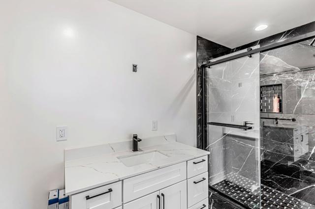 700 Eschenburg Drive, Gilroy CA: https://media.crmls.org/mediaz/4fbfbed9-e379-4203-ad46-09a712ed09c1.jpg