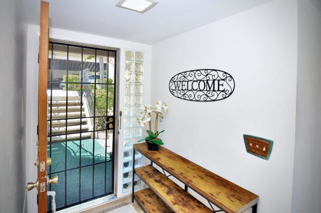 17473 Plaza Abierto, San Diego CA: https://media.crmls.org/mediaz/4fbfddf2-5a76-403e-ae0c-7d0fbadac9af.jpg