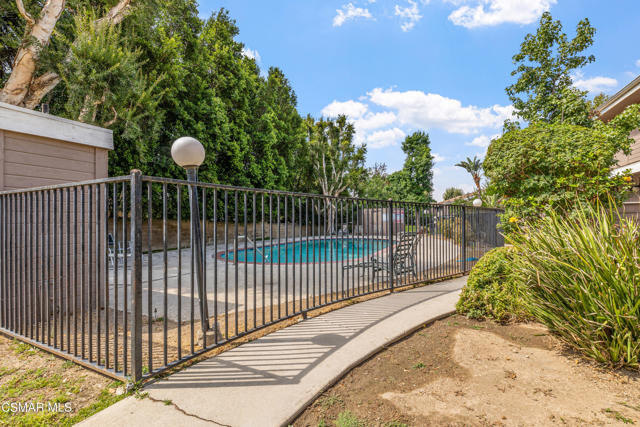 12521 Bradley Avenue, Sylmar CA: https://media.crmls.org/mediaz/4fc161d9-cf99-43fd-ab8b-5e0c20667f40.jpg