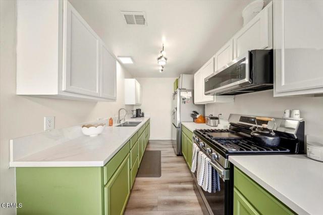 Detail Gallery Image 9 of 20 For 1036 Cheyenne Way, Oxnard,  CA 93033 - 2 Beds | 1 Baths