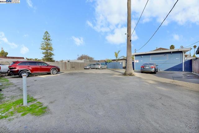Image 14 of 58 For 24524 Mohr Dr