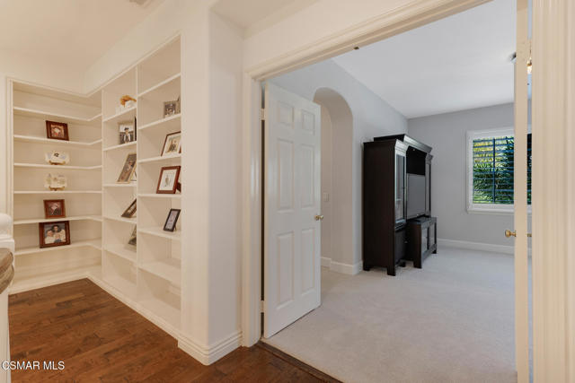 Image 30 of 79 For 4347 Via Entrada