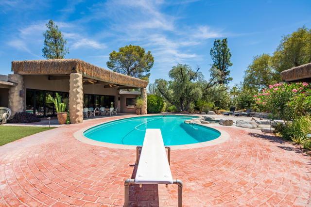 73297 Grapevine Street, Palm Desert CA: https://media.crmls.org/mediaz/4fc2d48e-8e20-49f1-b971-7df522f1580a.jpg