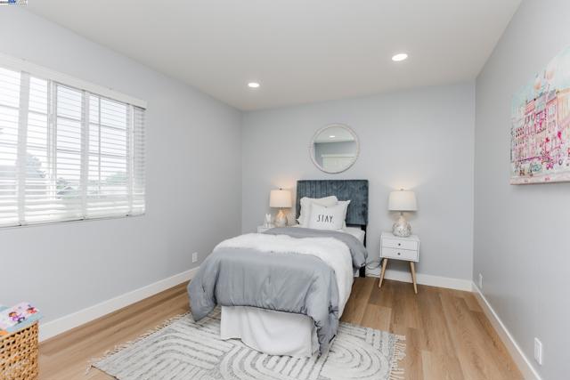 803 Russell Ln, Milpitas CA: https://media.crmls.org/mediaz/4fc487cd-3e2b-4768-b001-5f245602b3b9.jpg