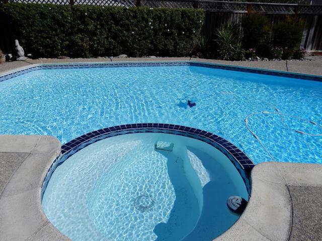 4604 Royal Forest Court, San Jose CA: https://media.crmls.org/mediaz/4fc580f9-d78f-4308-985e-a140dfc90a44.jpg