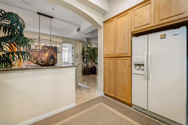 2802 Via Calderia, Palm Desert CA: https://media.crmls.org/mediaz/4fc6257c-eede-45d7-95f8-6fbc4d13ffba.jpg