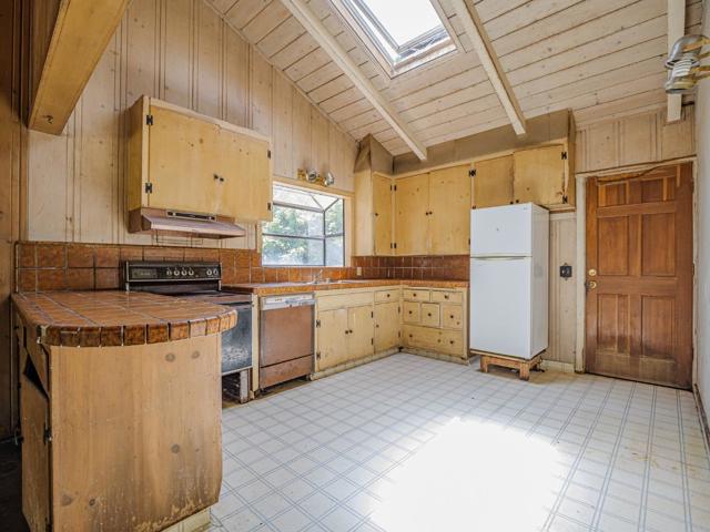 4151 Freedom Boulevard, Aptos CA: https://media.crmls.org/mediaz/4fc7bfb0-d9af-4d39-b342-9e926d840fc9.jpg