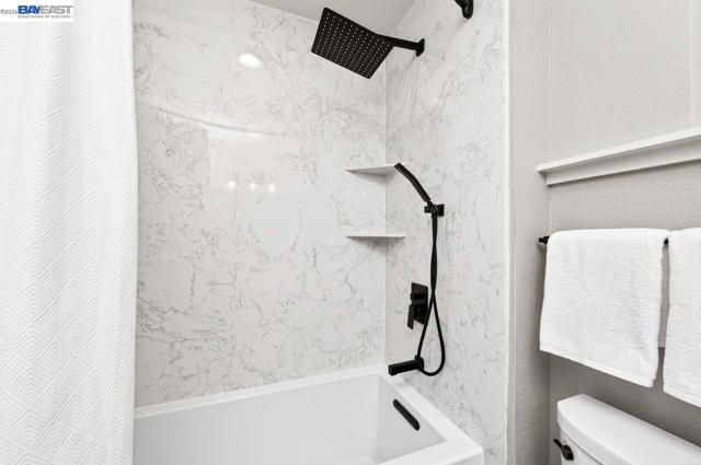 907 Hazel St, Livermore CA: https://media.crmls.org/mediaz/4fc7c6fe-f3bc-432e-b0d4-65225498ef54.jpg