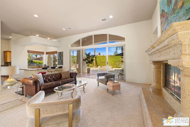 16 Villaggio Place, Rancho Mirage CA: https://media.crmls.org/mediaz/4fc9360f-5f97-4352-8bfd-2e9e7066f45d.jpg