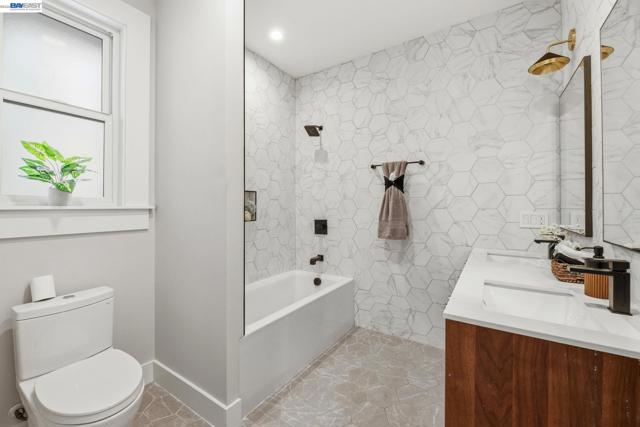 Image 30 of 45 For 1841 Vine St