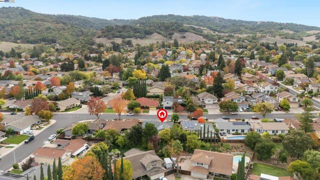 5145 Springdale Ave, Pleasanton CA: https://media.crmls.org/mediaz/4fc97b07-5a01-43d2-981e-d3d51850365b.jpg