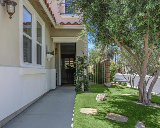437 Monte Vista, Palm Desert, CA 92260