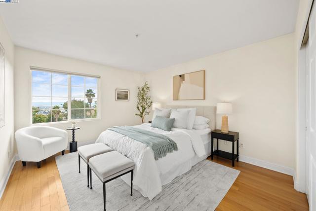 1000 Silver Maple Lane, Hayward CA: https://media.crmls.org/mediaz/4fca9e97-f02d-4755-8f86-ce27656887c2.jpg