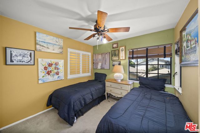 25685 Lupita Drive, Valencia CA: https://media.crmls.org/mediaz/4fcbacae-ecd1-4dff-8df4-0ccc72c177d3.jpg