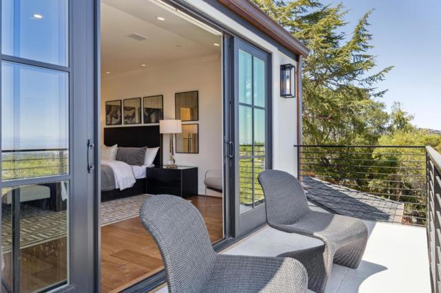 717 Vernal Way, Redwood City CA: https://media.crmls.org/mediaz/4fcbe09a-d6dc-4601-807f-6d0ff5811bc8.jpg