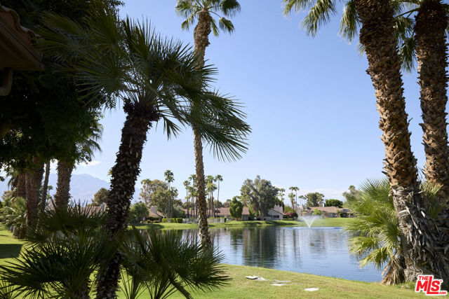 10 Wimbledon Circle, Rancho Mirage, CA 92270