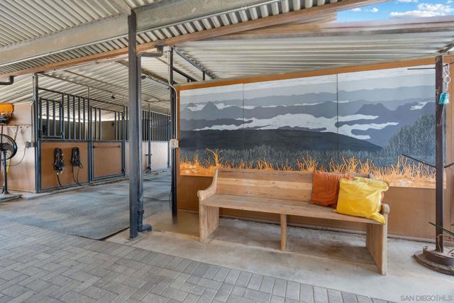 34020 Madera De Playa, Temecula CA: https://media.crmls.org/mediaz/4fcce885-469a-4710-82b7-c1d34fe945f8.jpg