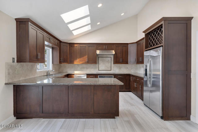 4183 Churchill Drive, Newbury Park CA: https://media.crmls.org/mediaz/4fcd6f64-acd9-4a6e-94ab-c18f24efacaa.jpg