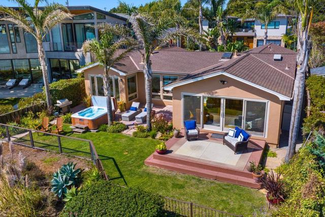 4790 Opal Cliff Drive, Santa Cruz CA: https://media.crmls.org/mediaz/4fcd7403-d2b8-4326-9c13-1e4f4bb53771.jpg