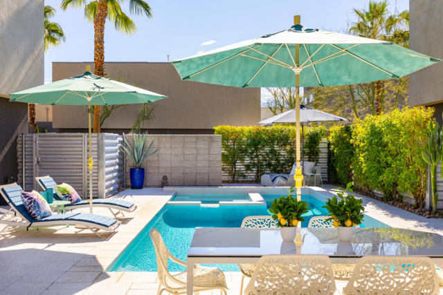 1056 Dane Drive, Palm Springs CA: https://media.crmls.org/mediaz/4fcf0df2-6950-4ec8-90f3-38fc223242f5.jpg