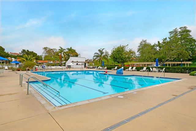 4964 Poseidon Way, Oceanside CA: https://media.crmls.org/mediaz/4fcf108e-5892-4826-9cb8-f7e54c47d9a8.jpg