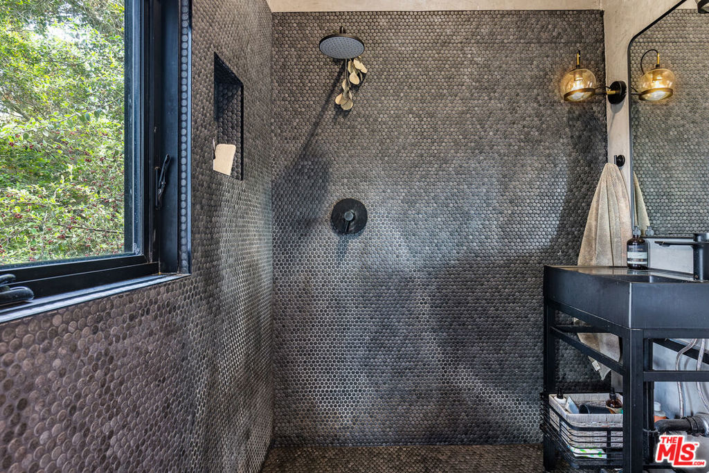 MLS #25600719 image #7