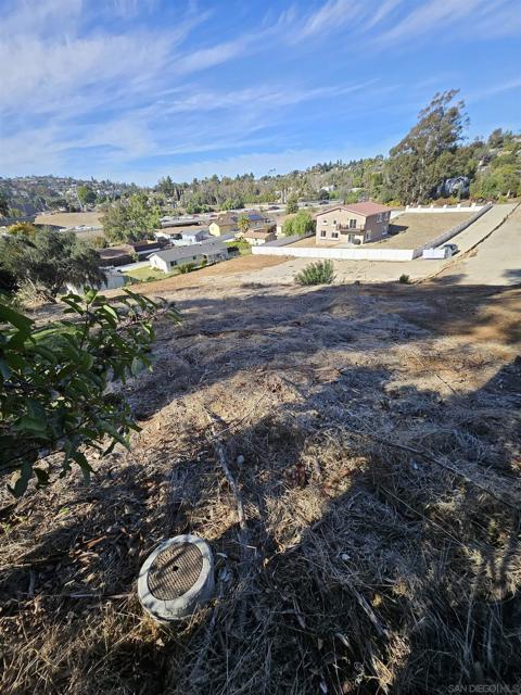 0 Echo Dr, La Mesa CA: https://media.crmls.org/mediaz/4fd01f64-ffb2-4a93-a23a-f5ef58316c27.jpg