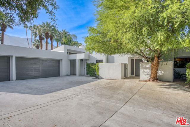 70461 Boothill Road, Rancho Mirage CA: https://media.crmls.org/mediaz/4fd13bfb-7d88-4e87-9abd-ee3df9d84115.jpg
