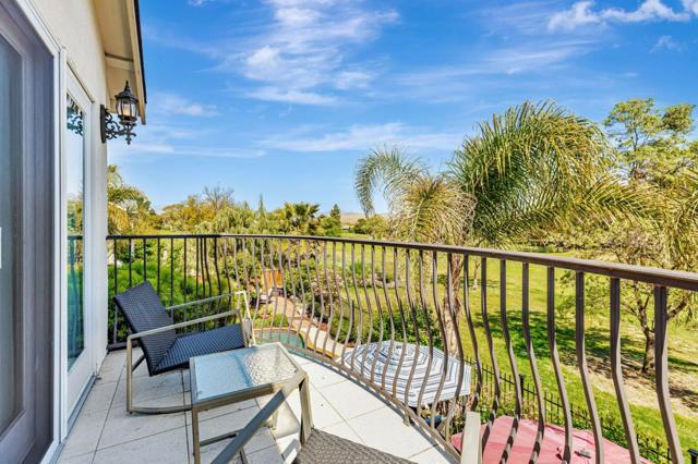 290 Bonnie Lane, Hollister CA: https://media.crmls.org/mediaz/4fd25cec-028d-457f-b9f7-d16ab4d62293.jpg