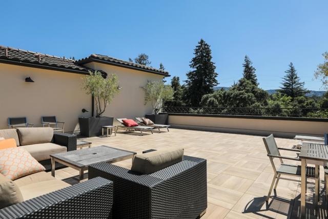 100 1st Street, Los Altos CA: https://media.crmls.org/mediaz/4fd27e34-8a8d-40af-a0b7-7f86191eaa51.jpg