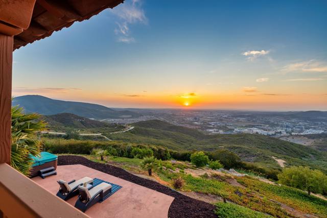 859 Cocos Dr, San Marcos CA: https://media.crmls.org/mediaz/4fd2814a-2b15-44f5-964c-1a950c96021f.jpg