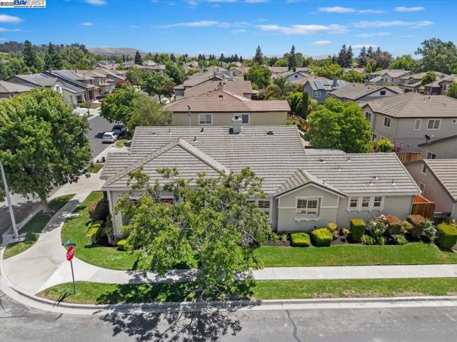 4946 Sequoia Ave, Dublin CA: https://media.crmls.org/mediaz/4fd2c359-1413-4ec7-908e-f29c03f62732.jpg