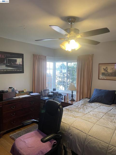 1256 Glen Drive, San Leandro CA: https://media.crmls.org/mediaz/4fd2ec26-3164-4bd3-be47-ca0d65bb236a.jpg