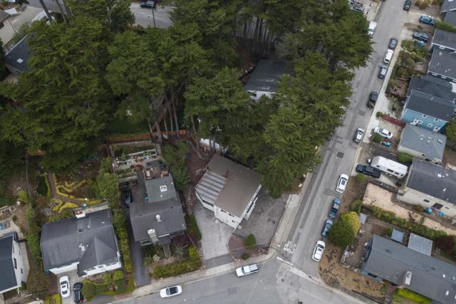 301 Channing Way, Pacifica CA: https://media.crmls.org/mediaz/4fd4c036-6062-4d26-8255-7406fb36c4fe.jpg