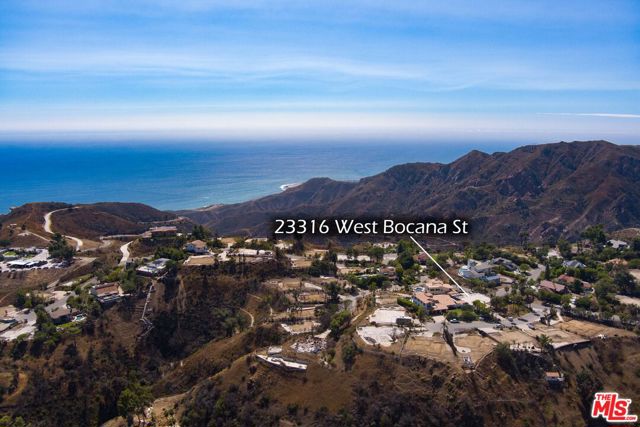 23316 W Bocana Street, Malibu CA: https://media.crmls.org/mediaz/4fd4fac8-8380-4df2-8e95-a24fe797b2cb.jpg