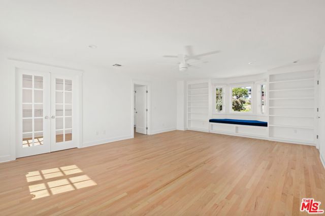 541 Homer Street, Manhattan Beach CA: https://media.crmls.org/mediaz/4fd55123-cf38-45da-829c-f248a7cced43.jpg