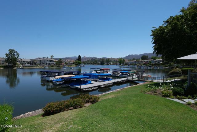 1218 S Westlake Boulevard, Westlake Village CA: https://media.crmls.org/mediaz/4fd5f46f-cbe8-4030-b908-2952111e5b85.jpg