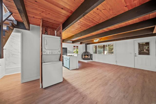 21803 Crestline Road, Palomar Mountain CA: https://media.crmls.org/mediaz/4fd60c93-9712-4eed-84fb-db96eb013718.jpg