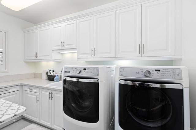 15642 Tanner Ridge Rd, San Diego CA: https://media.crmls.org/mediaz/4fd6f5e5-dc67-4c83-bf16-a3613872e816.jpg