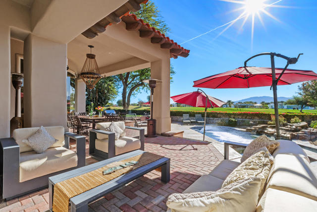 284 Loch Lomond Road, Rancho Mirage CA: https://media.crmls.org/mediaz/4fd790a7-483c-4683-8500-562adc1b2361.jpg