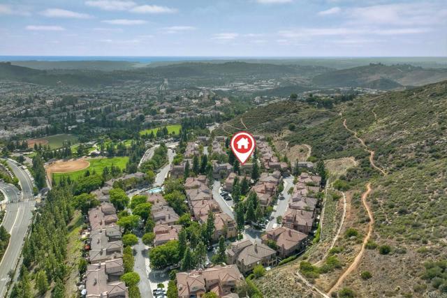 1367 Sky Ridge, San Marcos CA: https://media.crmls.org/mediaz/4fd814cb-255d-4ca1-8526-7c5e6182af0b.jpg